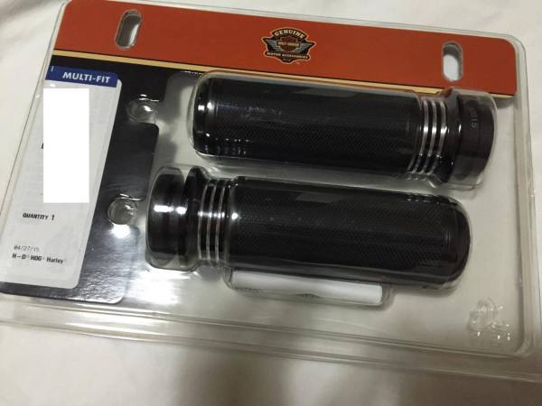 COPPIA MANOPOLE HARLEY DAVIDSON "NUOVE” BURST HAND GRIPS PER XL, DYNA, SOFTAIL, TOURING