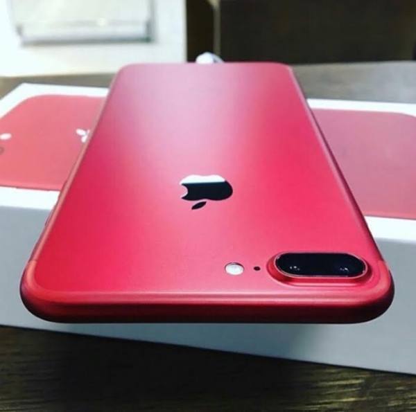 Samsung Galaxy S8 $300 Apple iPhone 7 Red whatsApp +19132958342