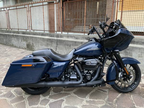 Harley Road Glide Special 114