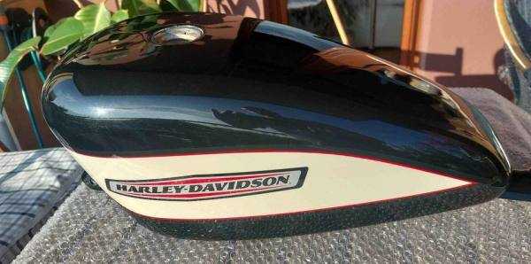 Harley Davidson serbatoio sportster  883/1200