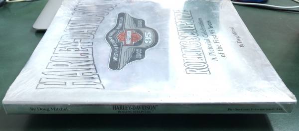 LIBRO DA COLLEZIONE HARLEY DAVIDSON 95 ANNIVERSARIO ROLLING SCULPTURE NUOVO